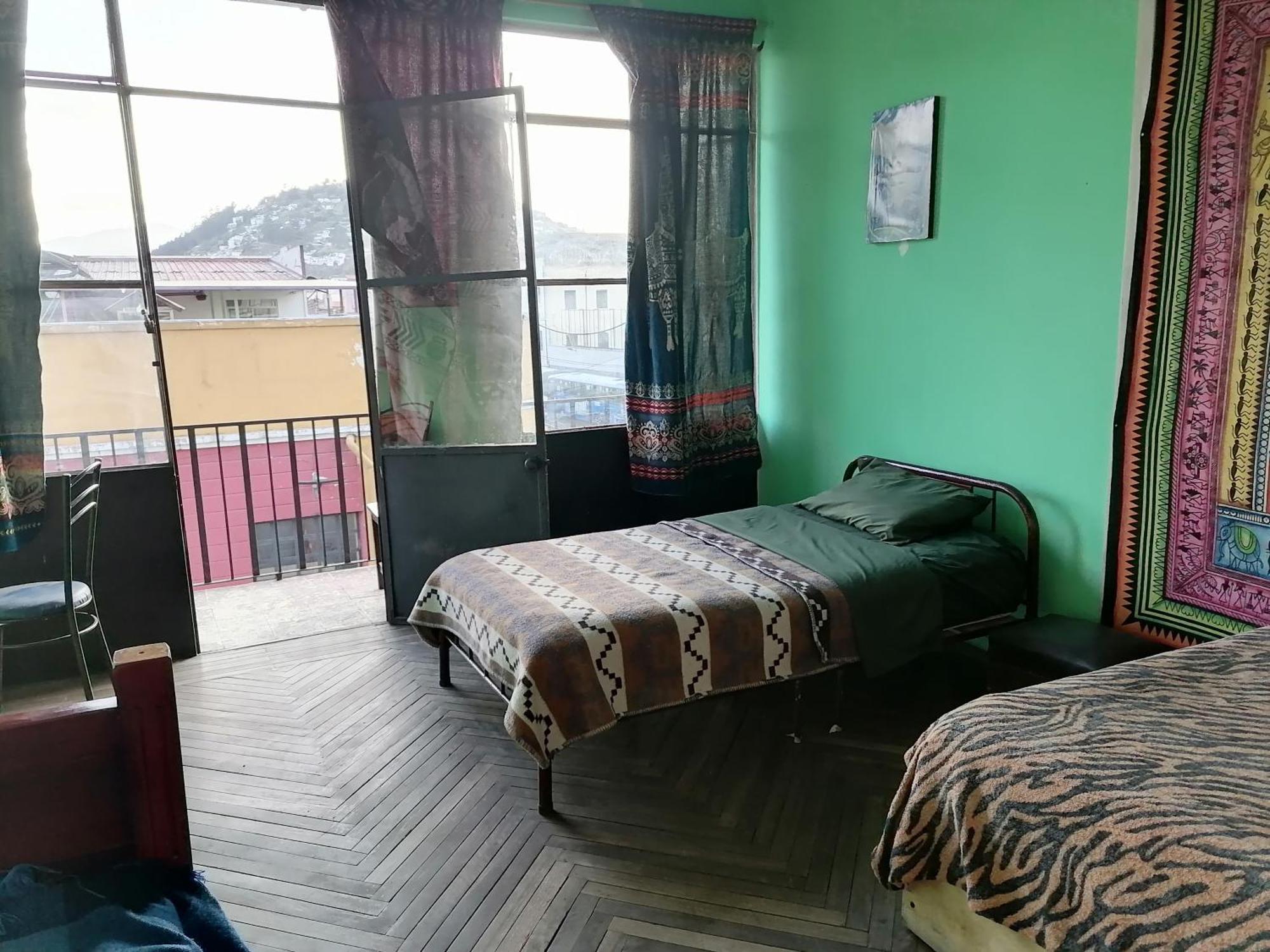 Latinos Brothers House Quito Habitación foto